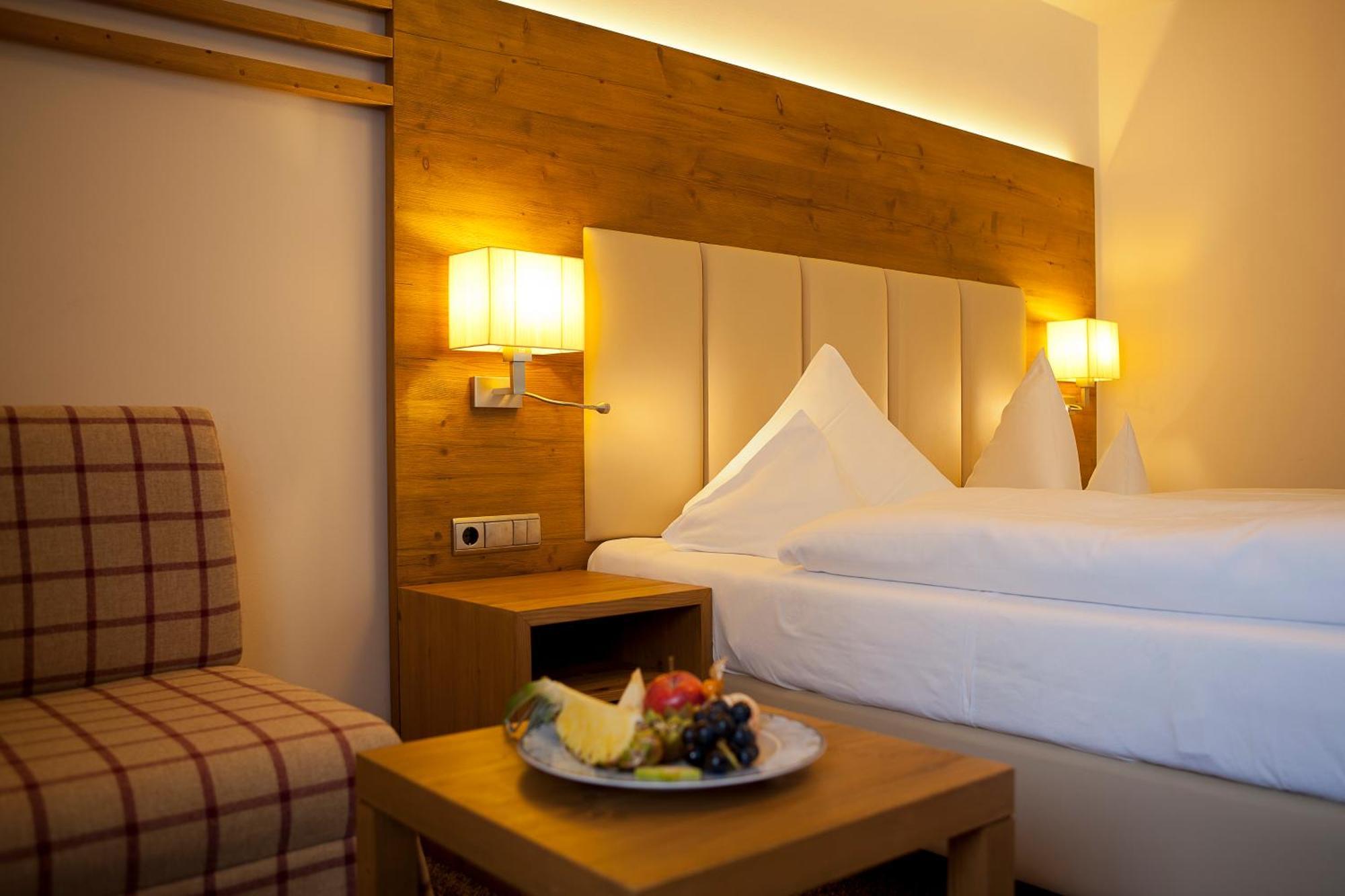 Der Rindererhof Hotel Tux Bagian luar foto